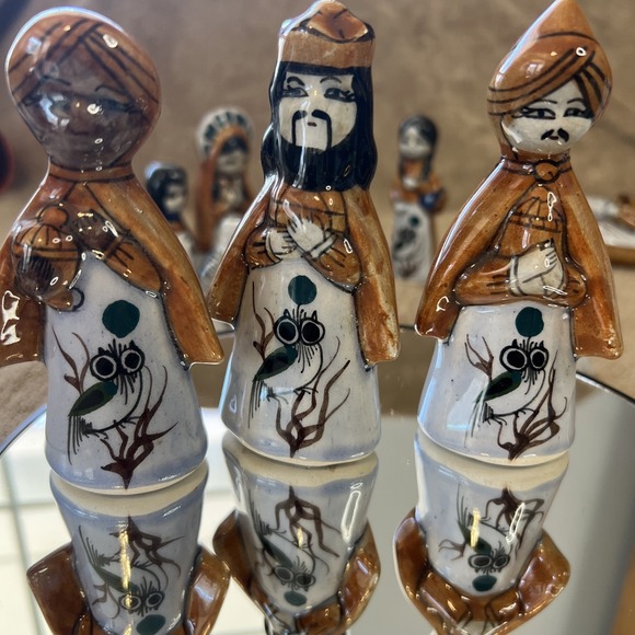 Vintage Mexican Tonala Nativity Set Scene 13 Piece Hand Painted Pottery Folk Art - Picture 3 of 8